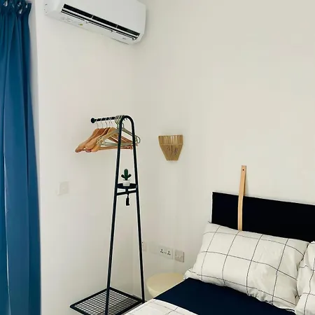 Sea View Duplex - Sliema Centre