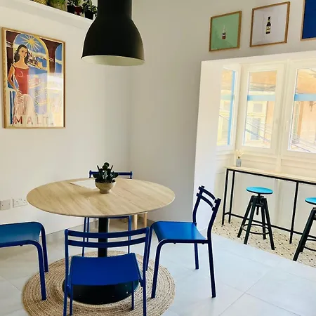 Sea View Duplex - Sliema Centre Gzira