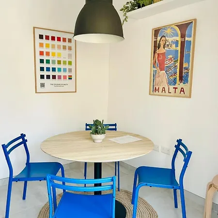 Sea View Duplex - Sliema Centre *